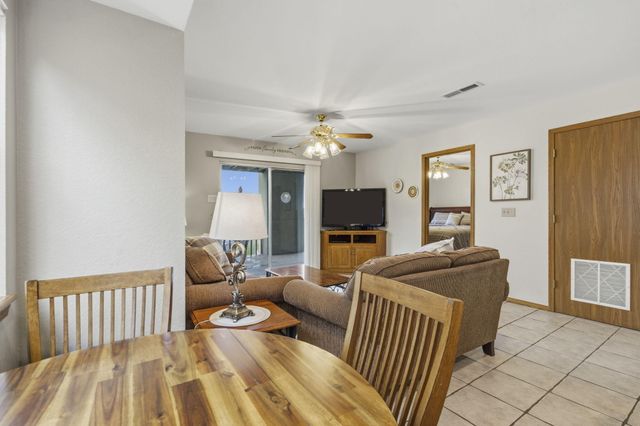 38 Lantern Bay Lane Apt 3, Branson, MO 65616