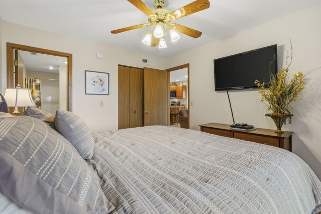 38 Lantern Bay Lane Apt 3, Branson, MO 65616
