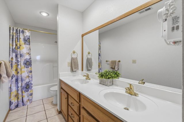 38 Lantern Bay Lane Apt 3, Branson, MO 65616