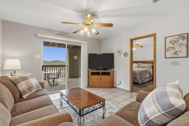 38 Lantern Bay Lane Apt 3, Branson, MO 65616
