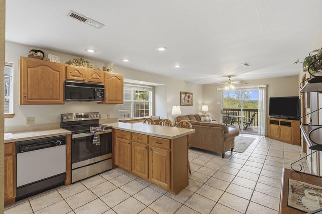 38 Lantern Bay Lane Apt 3, Branson, MO 65616