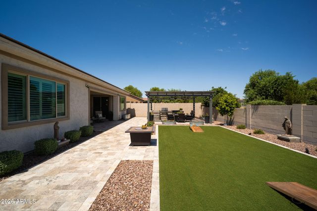 8562 W MYRTLE Avenue, Glendale, AZ 85305