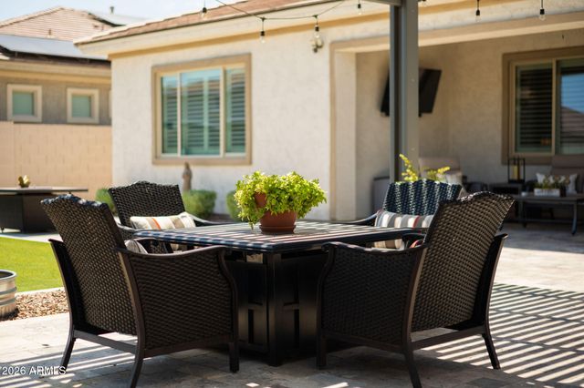 8562 W MYRTLE Avenue, Glendale, AZ 85305