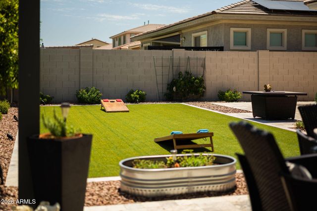 8562 W MYRTLE Avenue, Glendale, AZ 85305