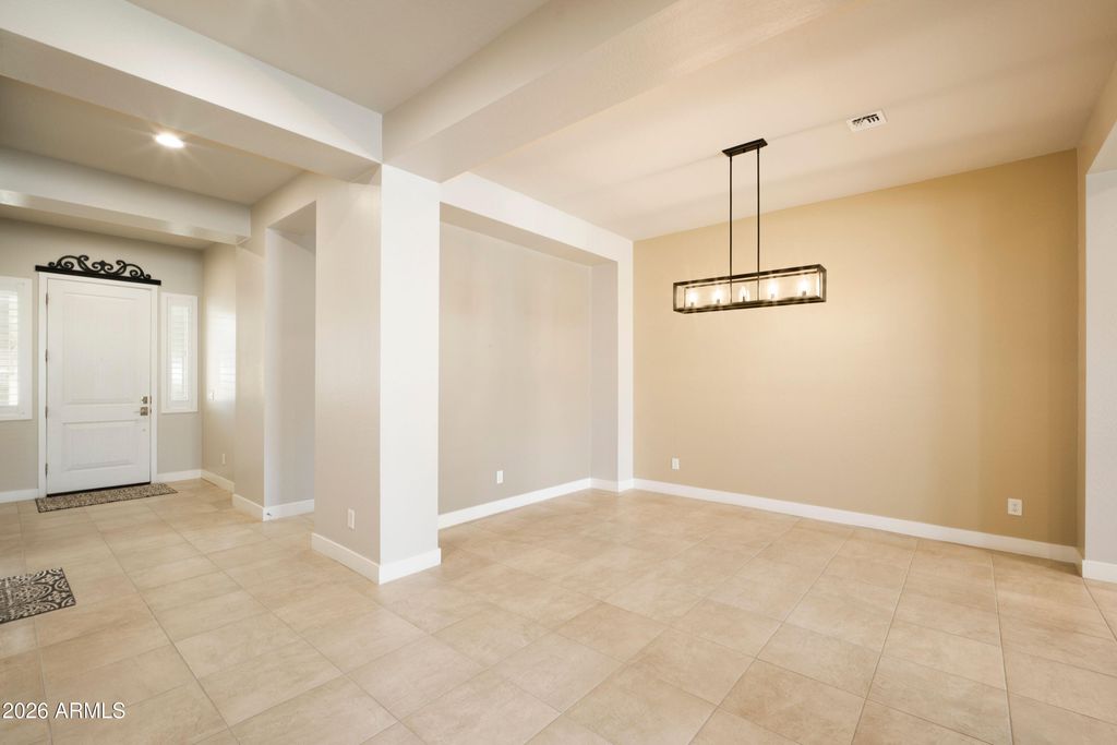8562 W MYRTLE Avenue, Glendale, AZ 85305 — photo 4