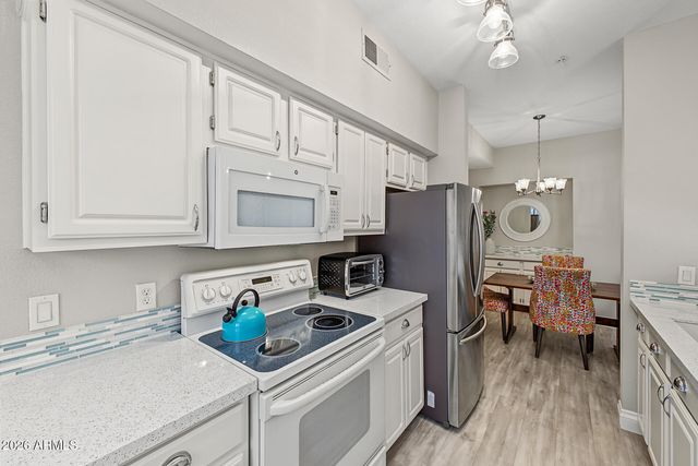14950 W MOUNTAIN VIEW Boulevard 1103, Surprise, AZ 85374