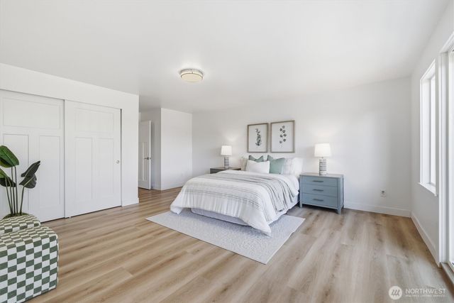 18823 SE 42nd Street, Issaquah, WA 98027