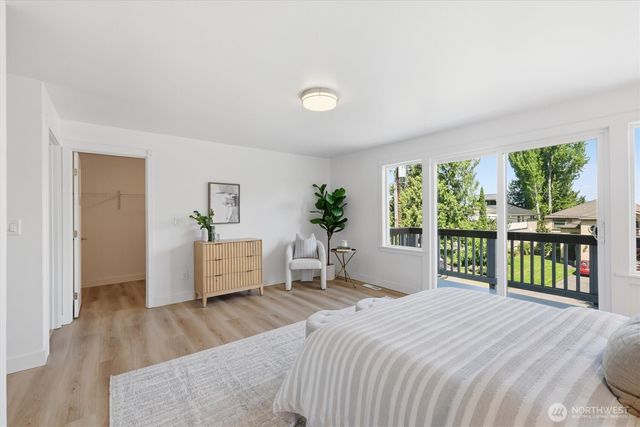 18823 SE 42nd Street, Issaquah, WA 98027