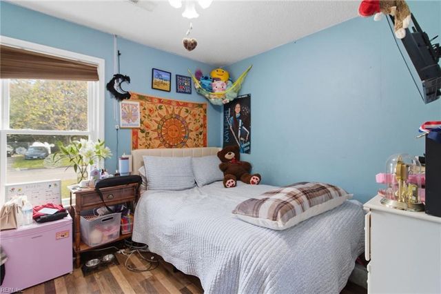 708 Colony DR, Chesapeake, VA 23322