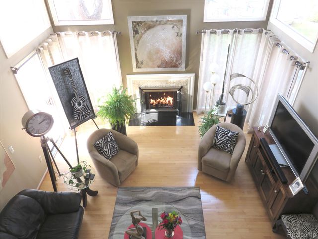 17610 Kirkwood Drive 66, Clinton Charter Township, MI 48038