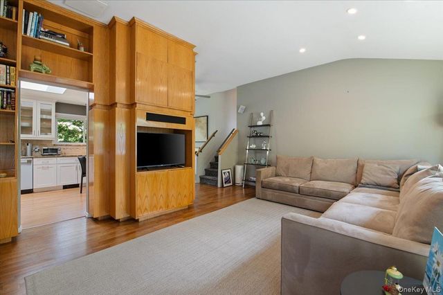 964 Cherrywood Drive, Baldwin, NY 11510