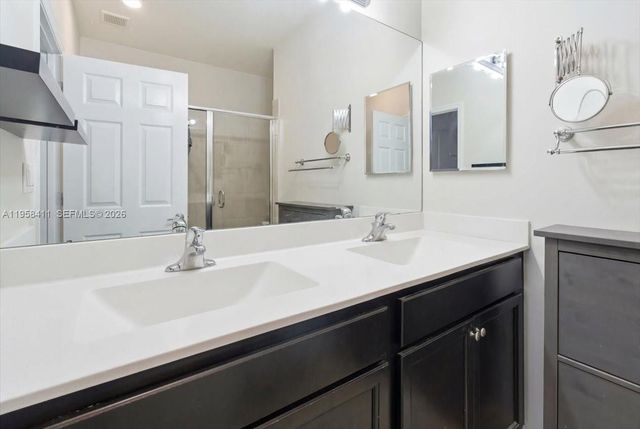 11456 SW 252nd Ter, Homestead, FL 33032