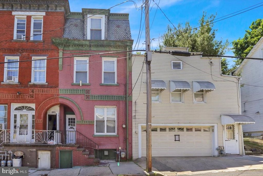 607 W NORWEGIAN ST, Pottsville, PA 17901