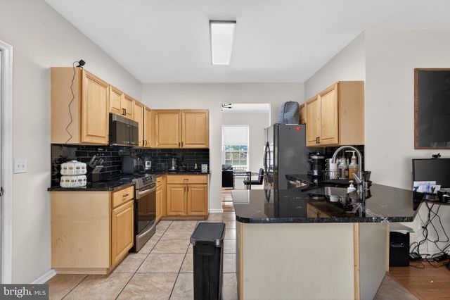 33 LINDLEY DR, Dover, DE 19904