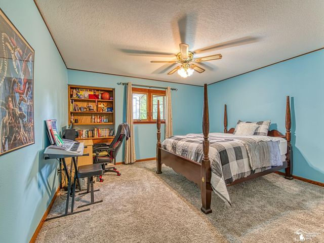 3155 Chanson Valley Road, Lambertville, MI 48144