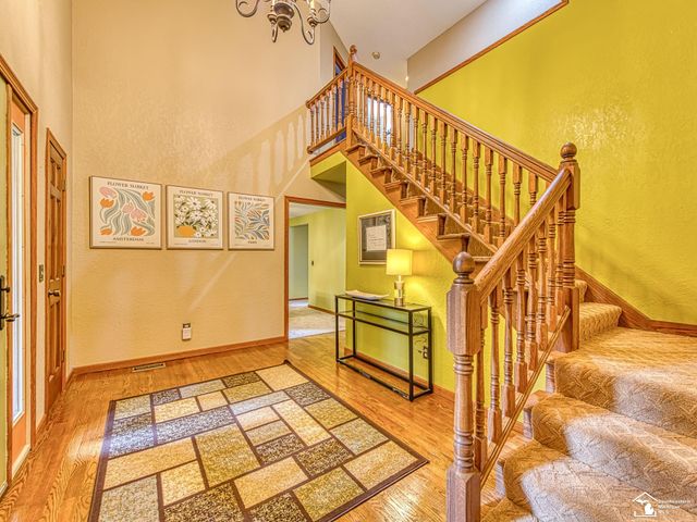 3155 Chanson Valley Road, Lambertville, MI 48144