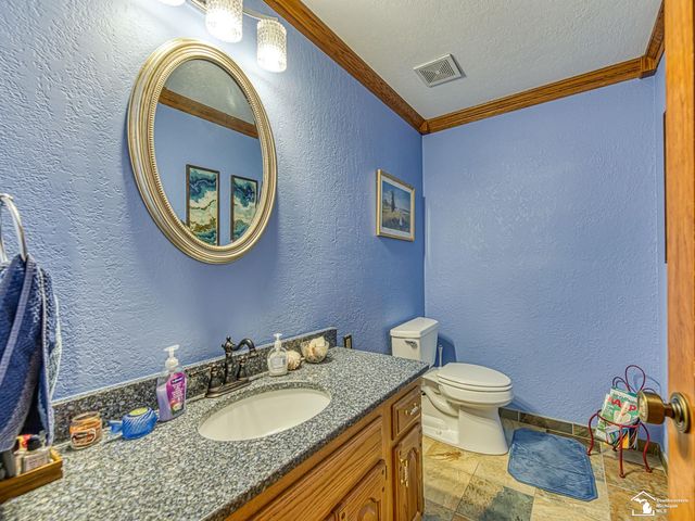 3155 Chanson Valley Road, Lambertville, MI 48144