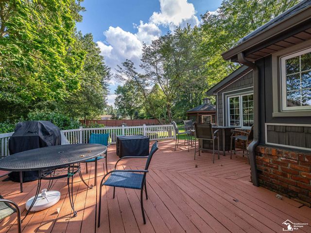 3155 Chanson Valley Road, Lambertville, MI 48144