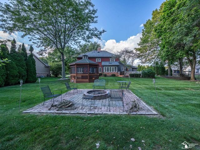 3155 Chanson Valley Road, Lambertville, MI 48144