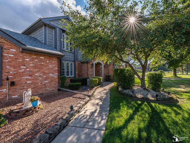 3155 Chanson Valley Road, Lambertville, MI 48144