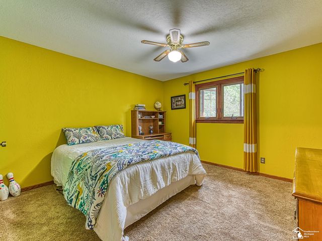 3155 Chanson Valley Road, Lambertville, MI 48144