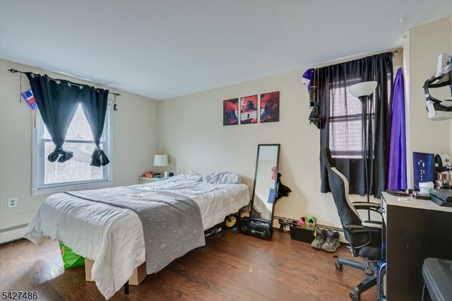 128 S Broadway, South Amboy City, NJ 08879