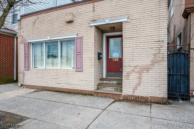 128 S Broadway, South Amboy City, NJ 08879