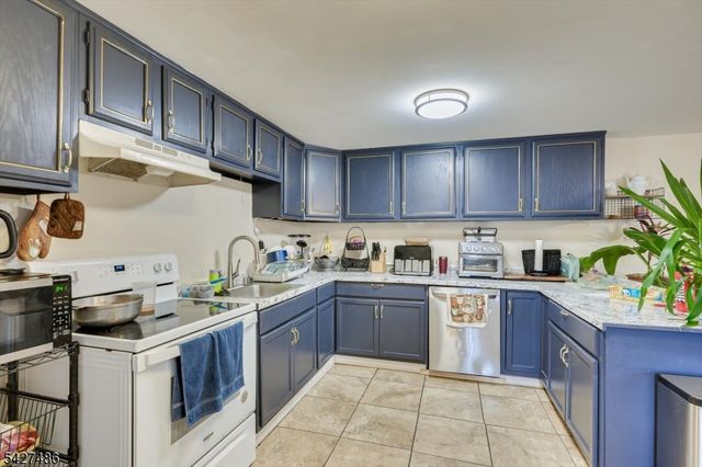 128 S Broadway, South Amboy City, NJ 08879