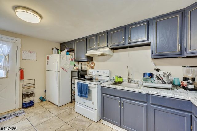 128 S Broadway, South Amboy City, NJ 08879