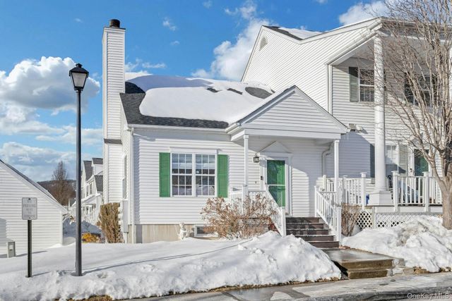 20 Saratoga Street, Pawling, NY 12564