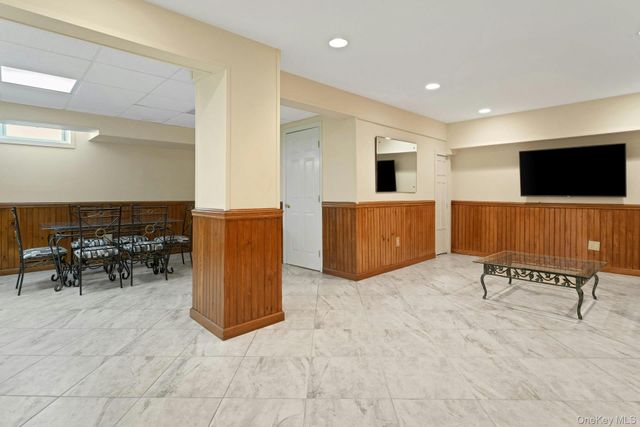 20 Saratoga Street, Pawling, NY 12564