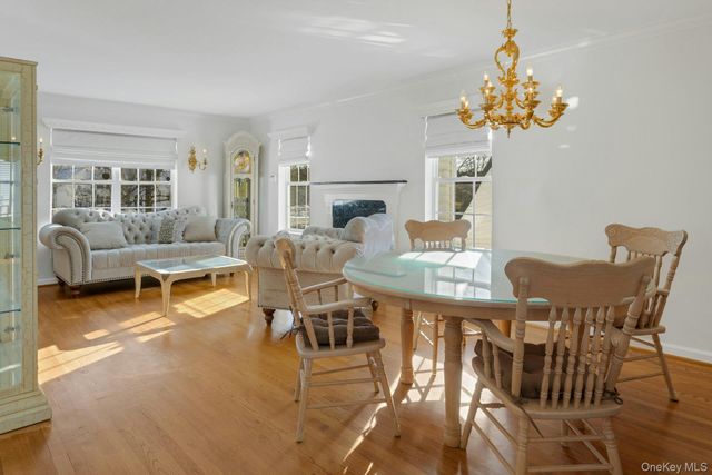 20 Saratoga Street, Pawling, NY 12564