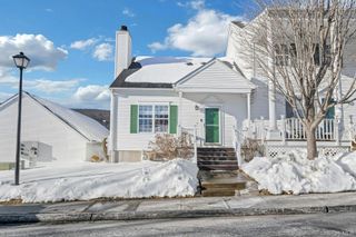 20 Saratoga Street, Pawling, NY 12564