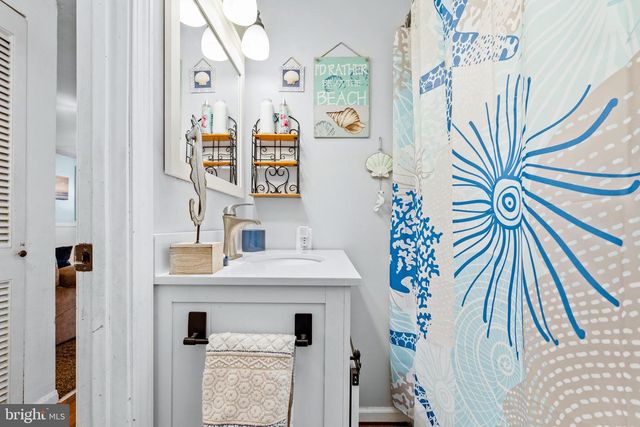 211 BAYARD ST, Delaware City, DE 19706