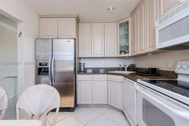 8566 Casa Del Lago H, Boca Raton, FL 33433