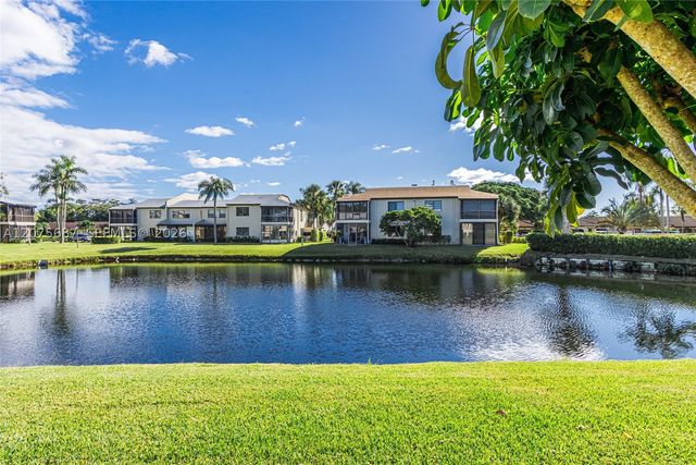 8566 Casa Del Lago H, Boca Raton, FL 33433