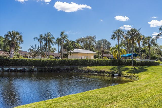 8566 Casa Del Lago H, Boca Raton, FL 33433