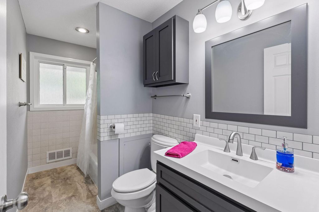 8351 Innsdale Avenue S, Cottage Grove, MN 55016 — photo 5