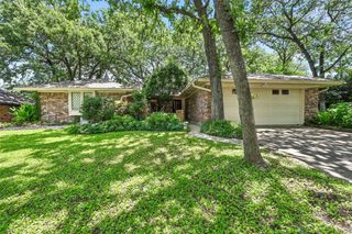 4911 Stage Line Drive, Arlington, TX 76017
