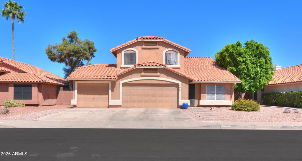 466 W SMOKE TREE Road, Gilbert, AZ 85233 — exterior