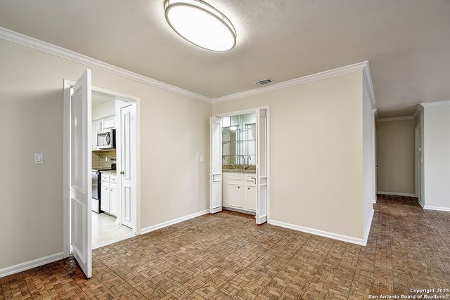 7926 Broadway Apt 402, San Antonio, TX 78209