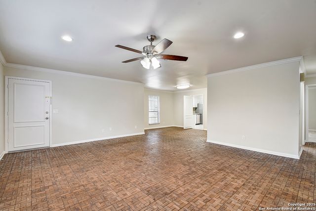 7926 Broadway Apt 402, San Antonio, TX 78209