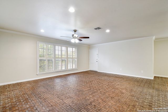 7926 Broadway Apt 402, San Antonio, TX 78209