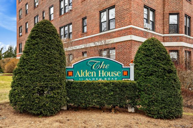 11 Alden Road 1M, Larchmont, NY 10538