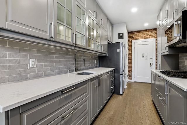 11 Alden Road 1M, Larchmont, NY 10538