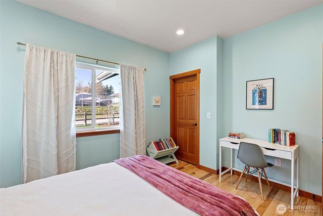 3040 Classic Avenue NE, Bremerton, WA 98310