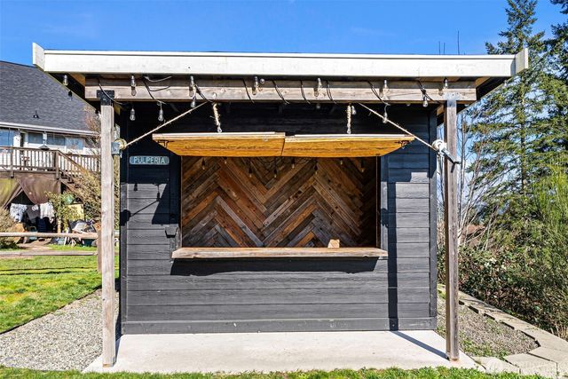 3040 Classic Avenue NE, Bremerton, WA 98310