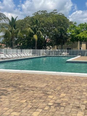 1030 TWIN LAKES DR 21-H, Coral Springs, FL 33071