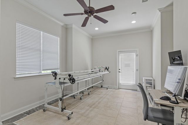6141 Royal Palms Ct, Gonzales, LA 70737