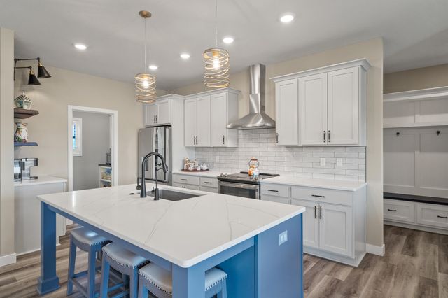 2365 PRIDE MOUNTAIN DR, Columbia, MO 65201